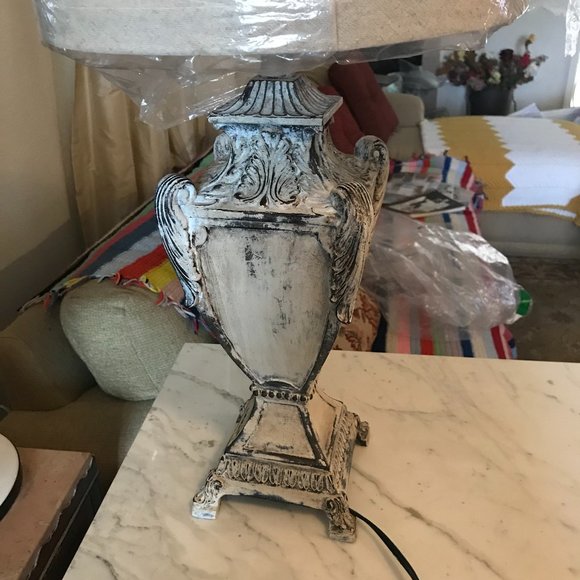 Farmhouse Vintage Chic Lamp - Picture 2 of 9